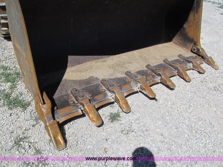 image for item C2209 2002 Caterpillar 953C track loader