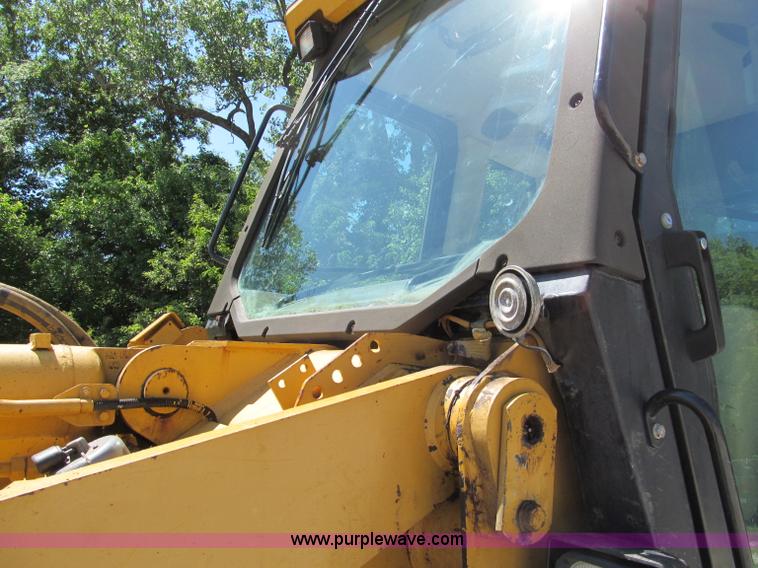 image for item C2209 2002 Caterpillar 953C track loader