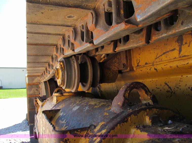 image for item C2209 2002 Caterpillar 953C track loader