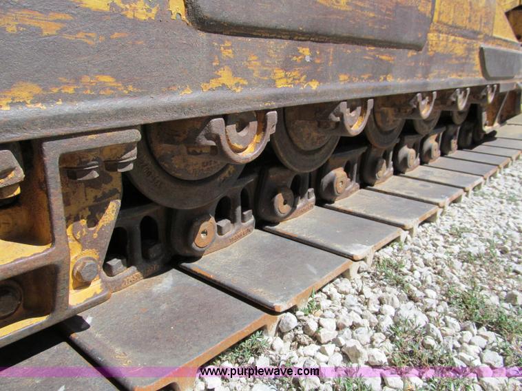 image for item C2209 2002 Caterpillar 953C track loader