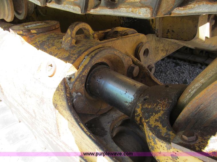 image for item C2209 2002 Caterpillar 953C track loader