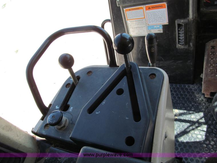 image for item C2209 2002 Caterpillar 953C track loader