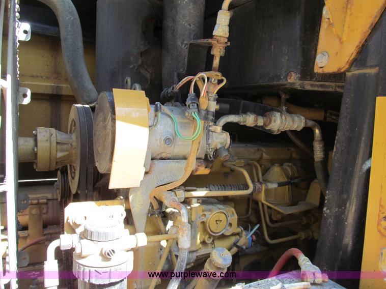 image for item C2209 2002 Caterpillar 953C track loader