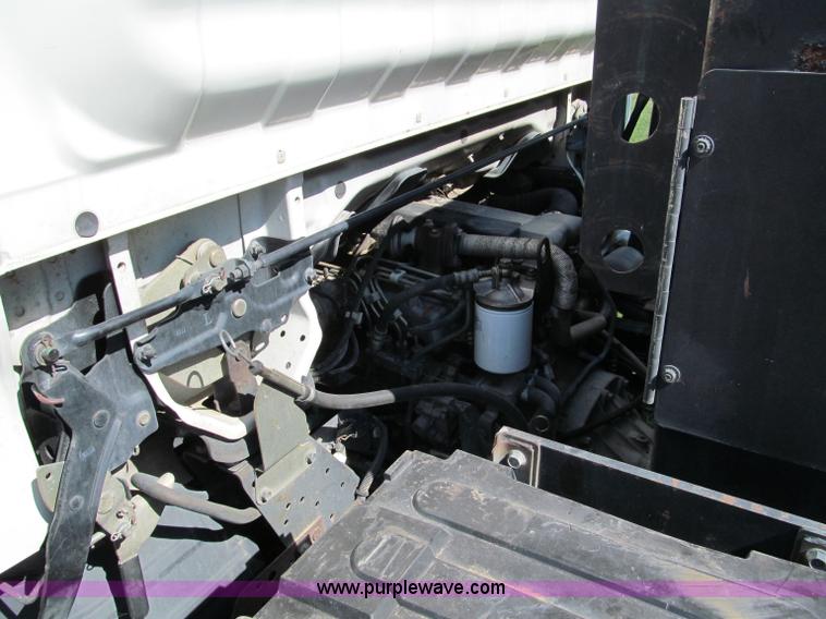 image for item C2212 2000 Isuzu vacuum truck with sweeper