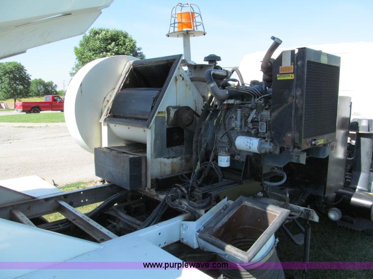 image for item C2212 2000 Isuzu vacuum truck with sweeper