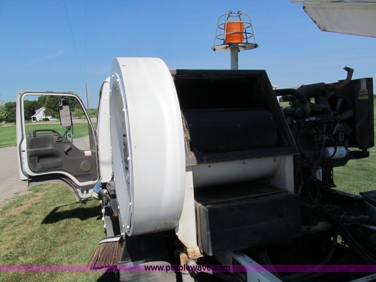 image for item C2212 2000 Isuzu vacuum truck with sweeper