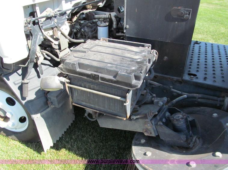 image for item C2212 2000 Isuzu vacuum truck with sweeper