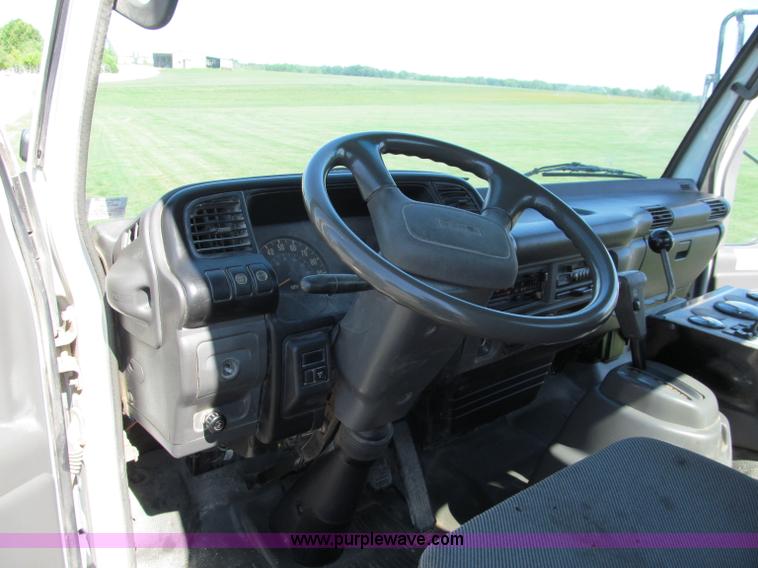 image for item C2212 2000 Isuzu vacuum truck with sweeper