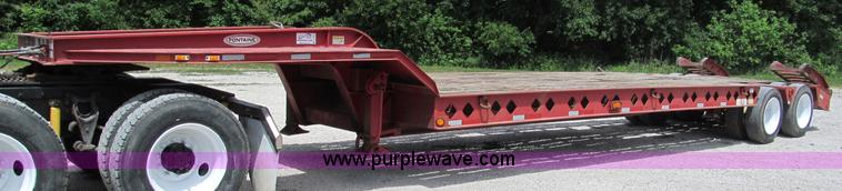 image for item C2219 2004 Fontaine lowboy trailer