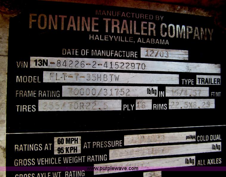 image for item C2219 2004 Fontaine lowboy trailer