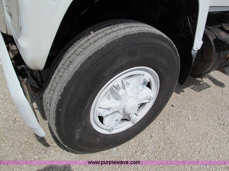 image for item C2220 1987 Ford L8000 concrete panel crane truck