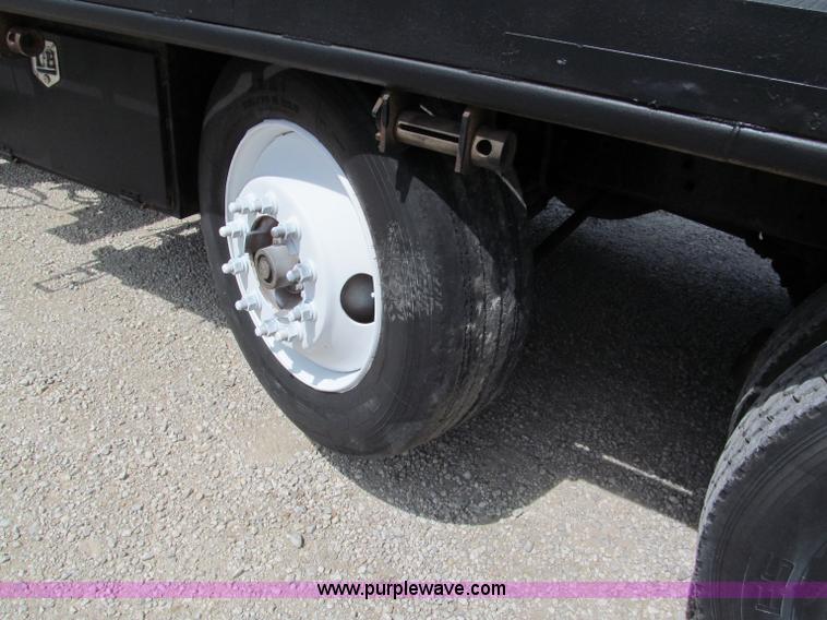 image for item C2220 1987 Ford L8000 concrete panel crane truck