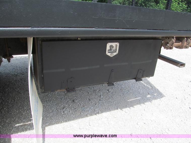 image for item C2220 1987 Ford L8000 concrete panel crane truck