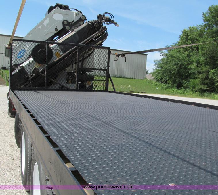 image for item C2220 1987 Ford L8000 concrete panel crane truck