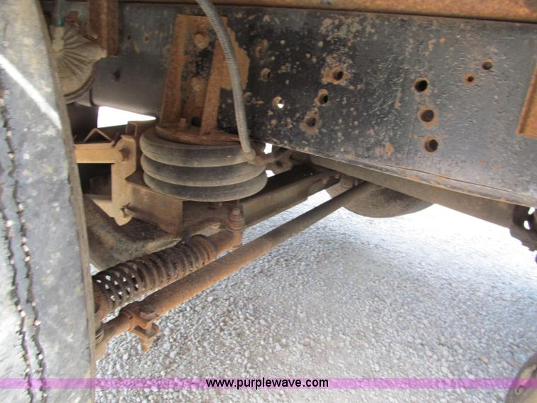 image for item C2220 1987 Ford L8000 concrete panel crane truck