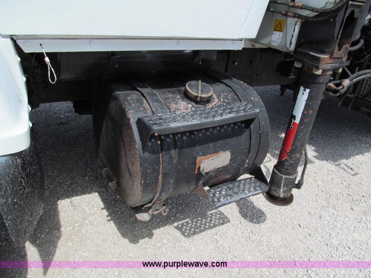 image for item C2220 1987 Ford L8000 concrete panel crane truck