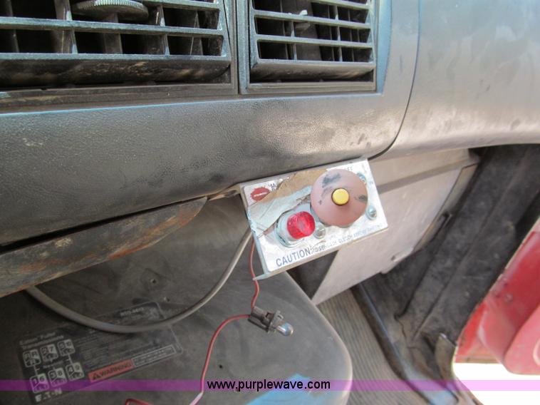 image for item C2220 1987 Ford L8000 concrete panel crane truck