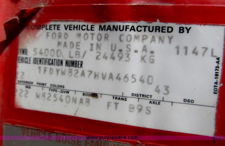 image for item C2220 1987 Ford L8000 concrete panel crane truck