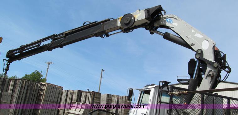 image for item C2220 1987 Ford L8000 concrete panel crane truck