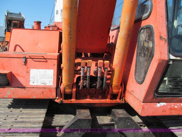 image for item C2221 Koehring 6612 excavator