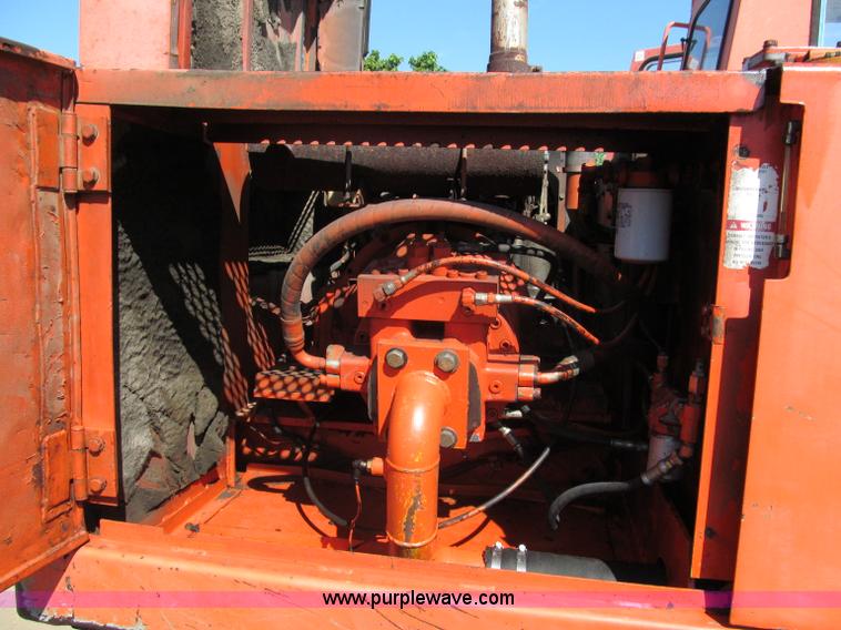 image for item C2221 Koehring 6612 excavator