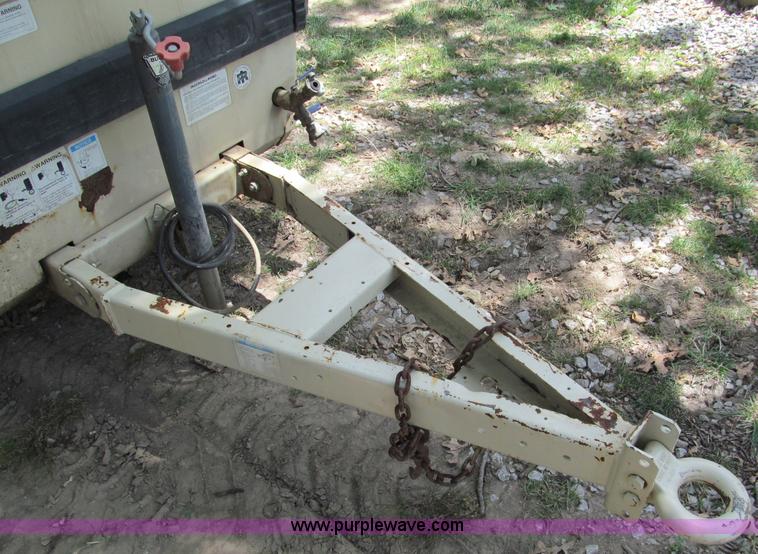 image for item C2244 1997 Ingersoll Rand 185 air compressor