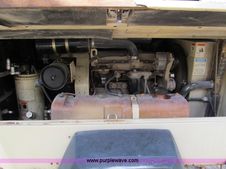 image for item C2244 1997 Ingersoll Rand 185 air compressor