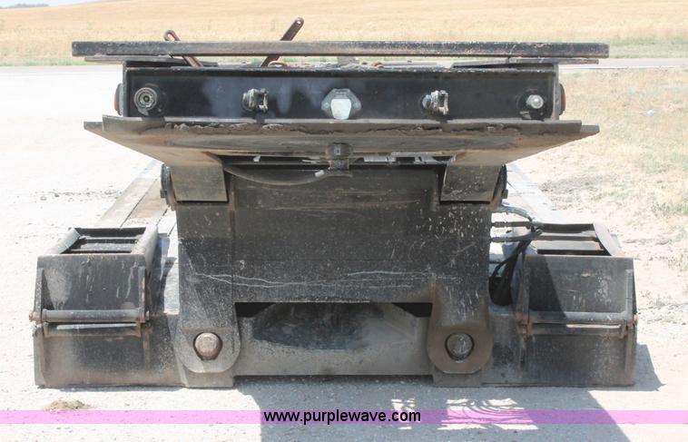 image for item C2517 1996 Eager Beaver 50GSL 48.5' detachable lowboy trailer