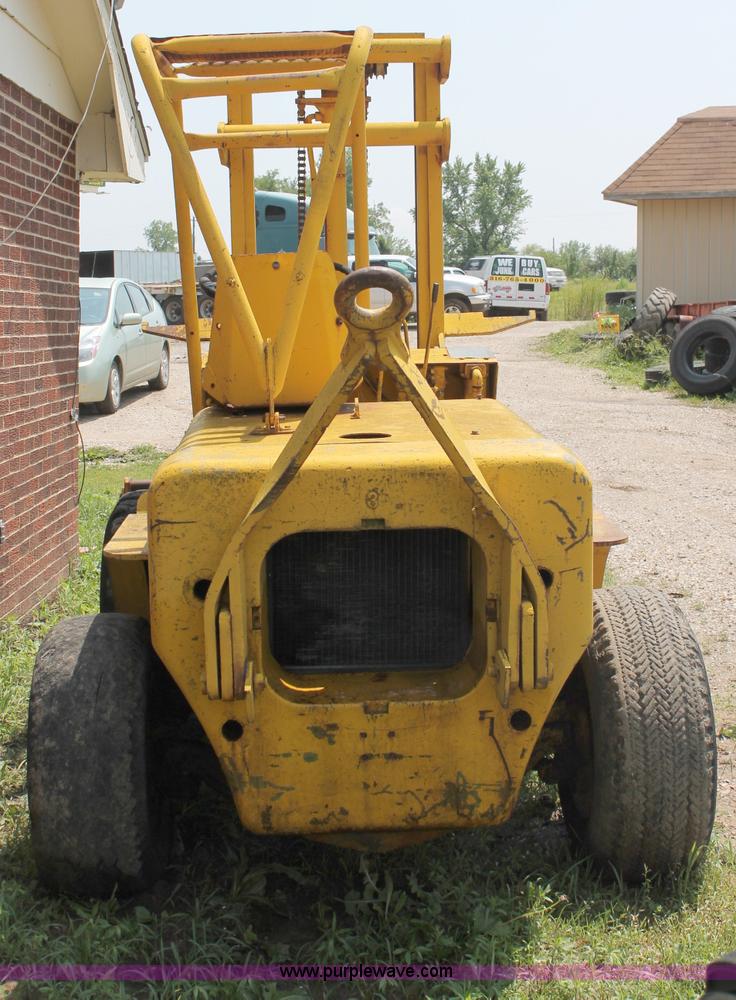 image for item C2531 Baker-york VT5024 forklift