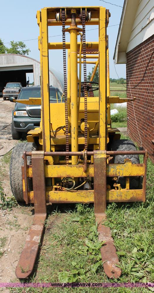 image for item C2531 Baker-york VT5024 forklift