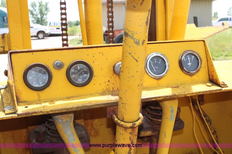 image for item C2531 Baker-york VT5024 forklift