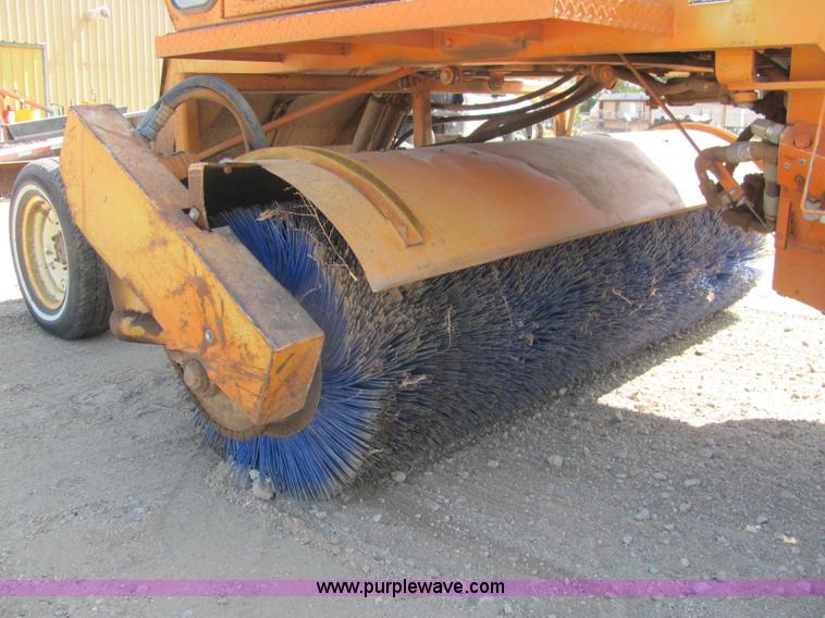 image for item C2572 Broce RC300 broom