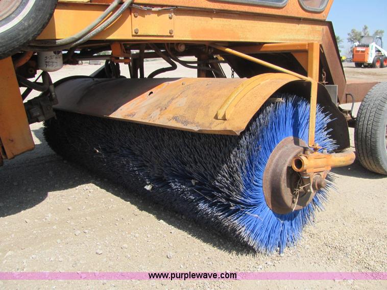 image for item C2572 Broce RC300 broom