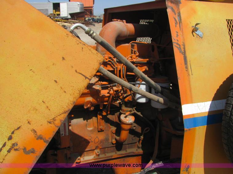 image for item C2572 Broce RC300 broom