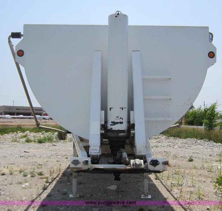 image for item C5395 2008 CPS 32' end dump trailer