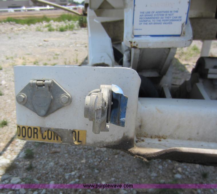 image for item C5395 2008 CPS 32' end dump trailer