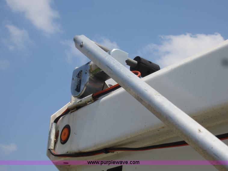 image for item C5395 2008 CPS 32' end dump trailer