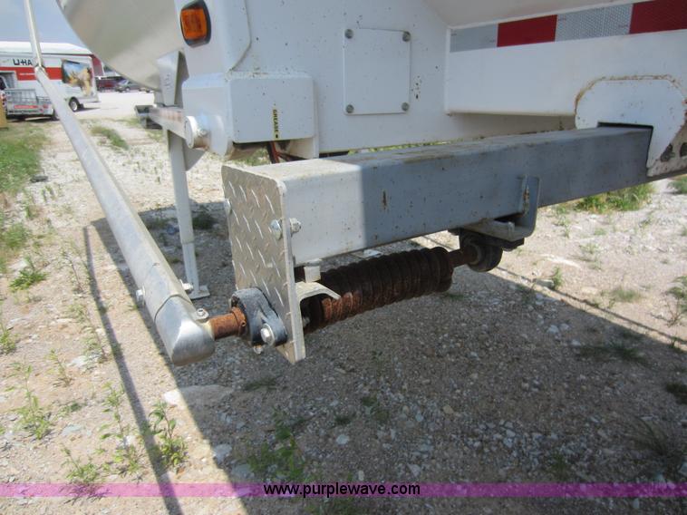 image for item C5395 2008 CPS 32' end dump trailer