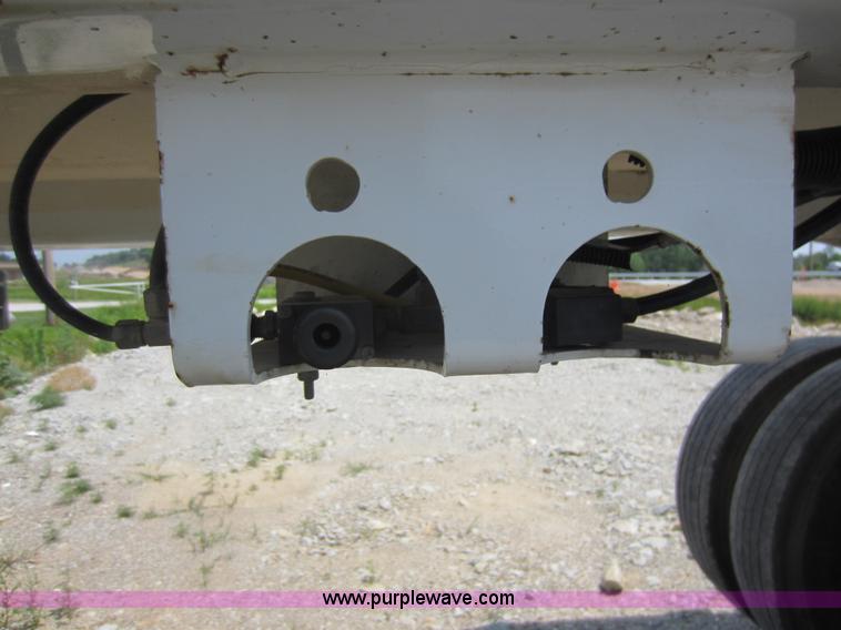 image for item C5395 2008 CPS 32' end dump trailer