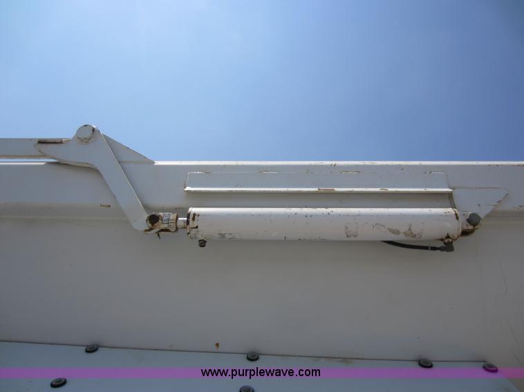 image for item C5395 2008 CPS 32' end dump trailer