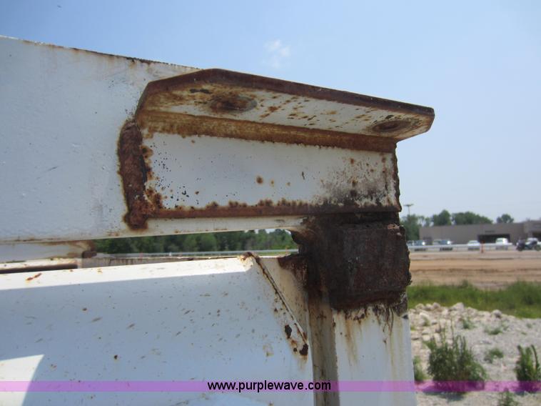 image for item C5395 2008 CPS 32' end dump trailer