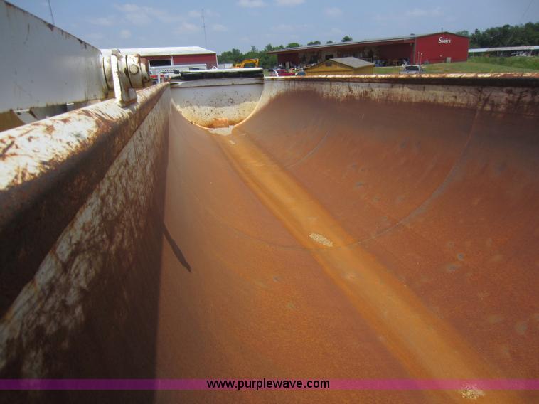 image for item C5395 2008 CPS 32' end dump trailer