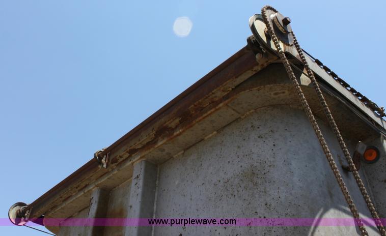 image for item D5087 1993 Load King 20' tandem axle dump trailer