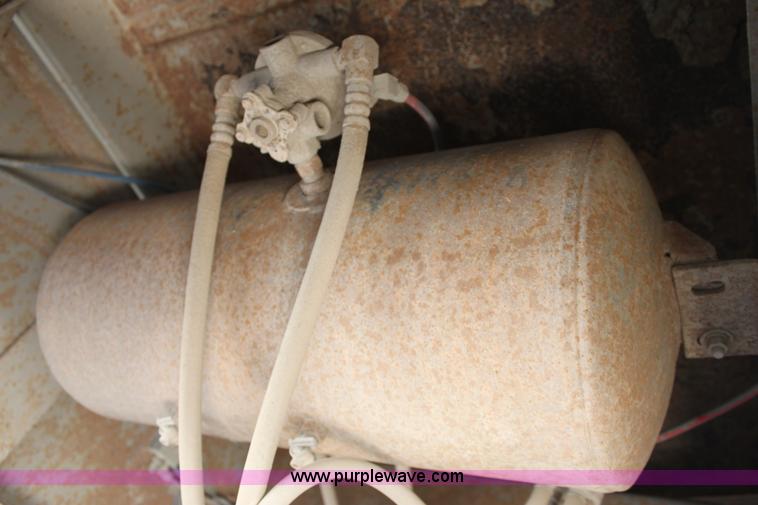 image for item D5087 1993 Load King 20' tandem axle dump trailer