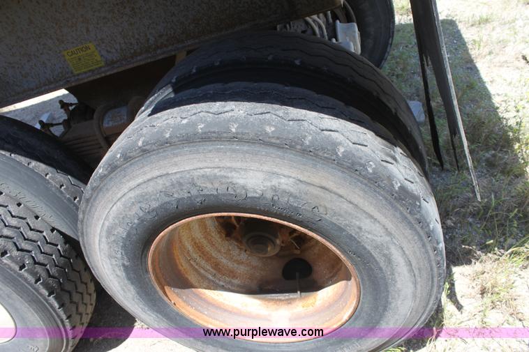 image for item D5087 1993 Load King 20' tandem axle dump trailer