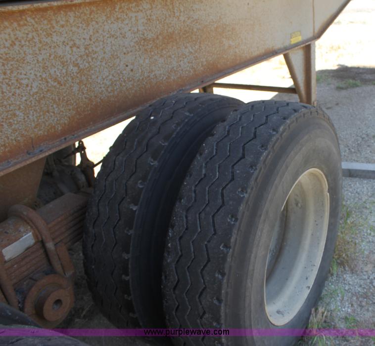 image for item D5087 1993 Load King 20' tandem axle dump trailer