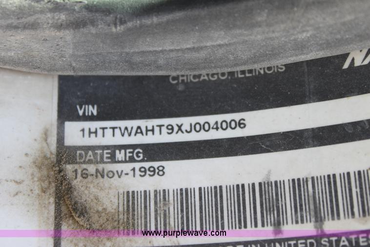 image for item D5096 1998 International Paystar 5000 mixer truck