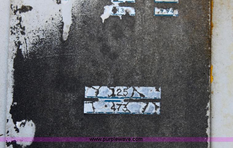 image for item D5097 1996 Ford L9000 mixer truck