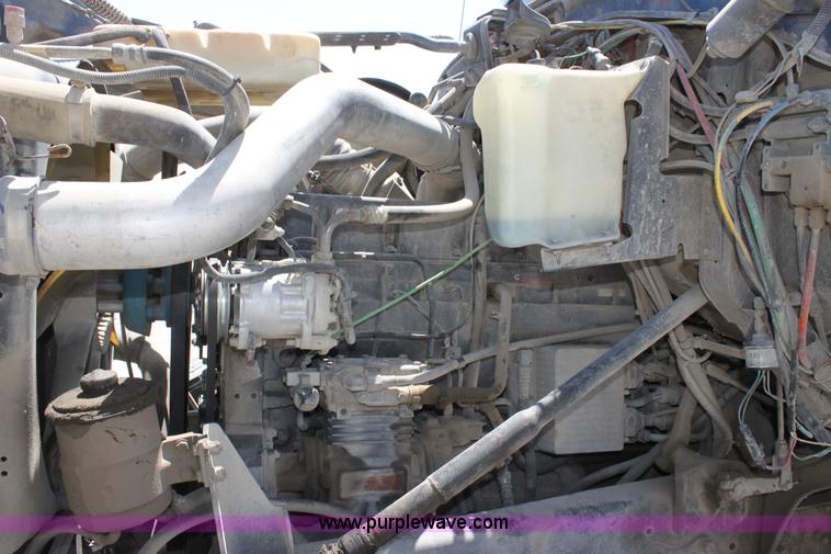image for item D5097 1996 Ford L9000 mixer truck