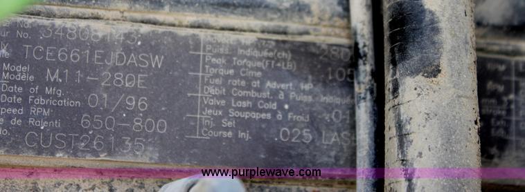 image for item D5097 1996 Ford L9000 mixer truck